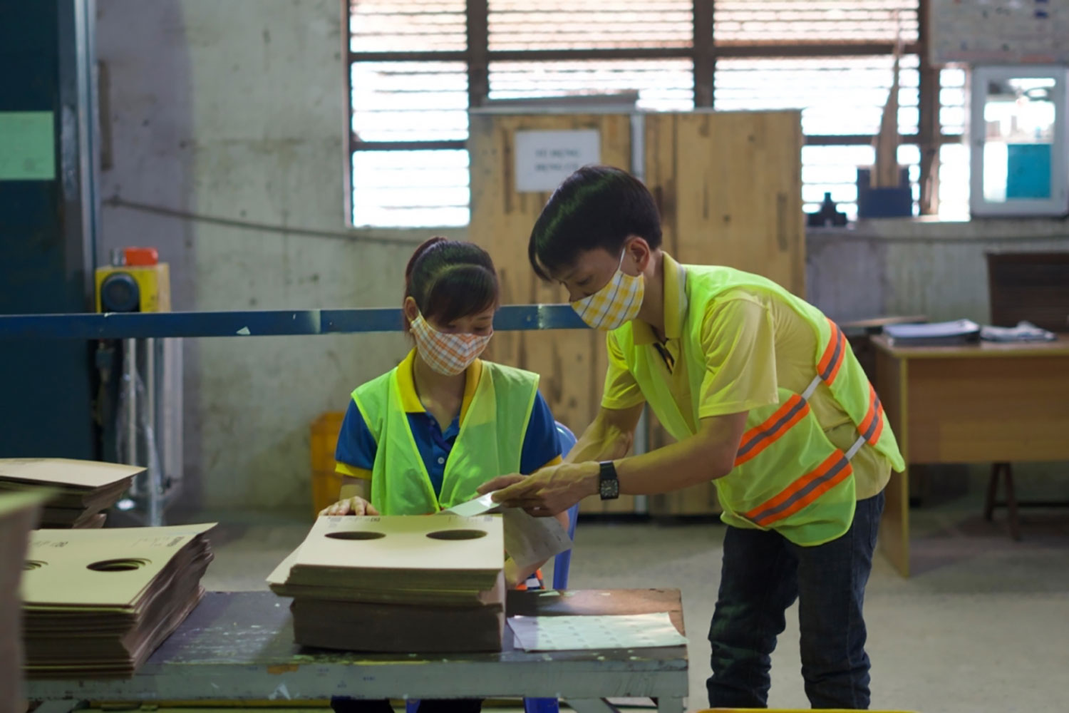 Video: Vietnamese Girl Gets Access to Decent Work and Training Through Factory Youth Programme